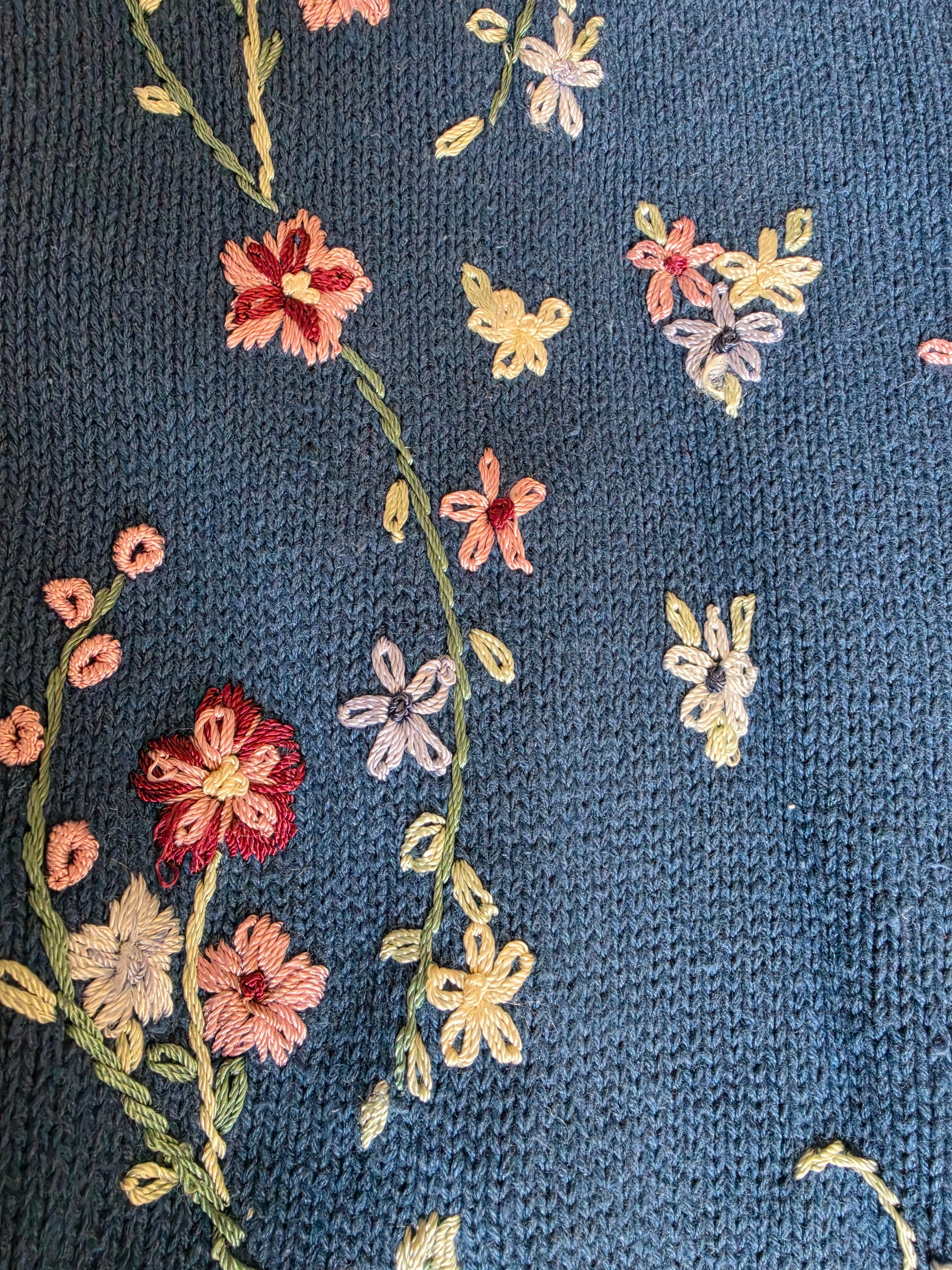 Vintage Carolyn Taylor Floral Embroidered Knit Vest Size Large