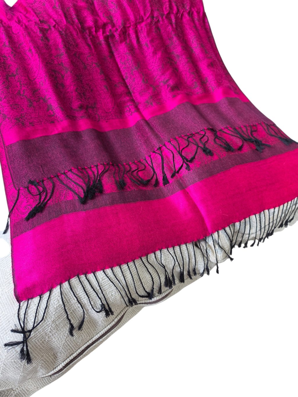 Vintage 90s Y2K Fuchsia & Black Paisley Pashmina Silk Blend Shawl Wrap